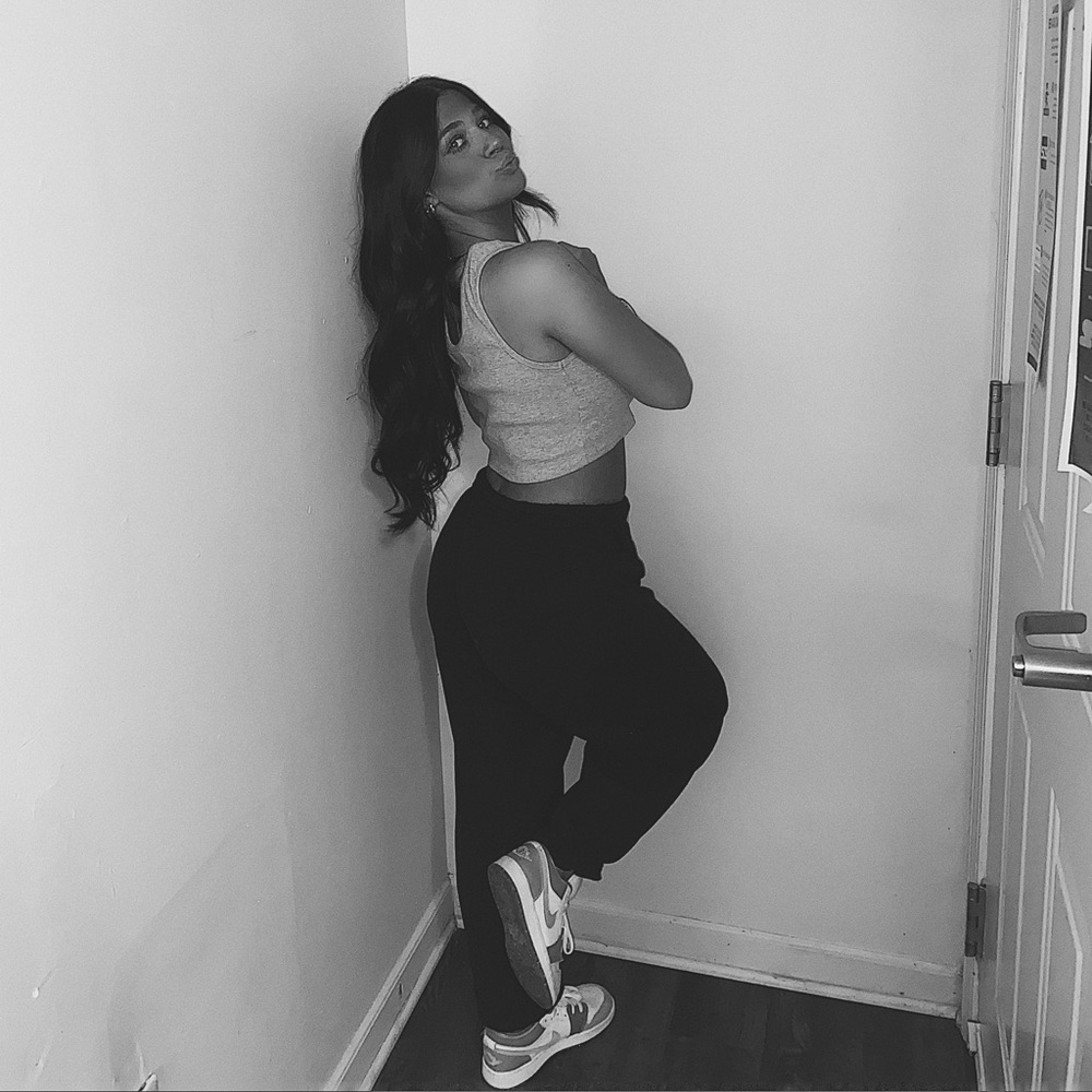 Meet your Posher, Anslee